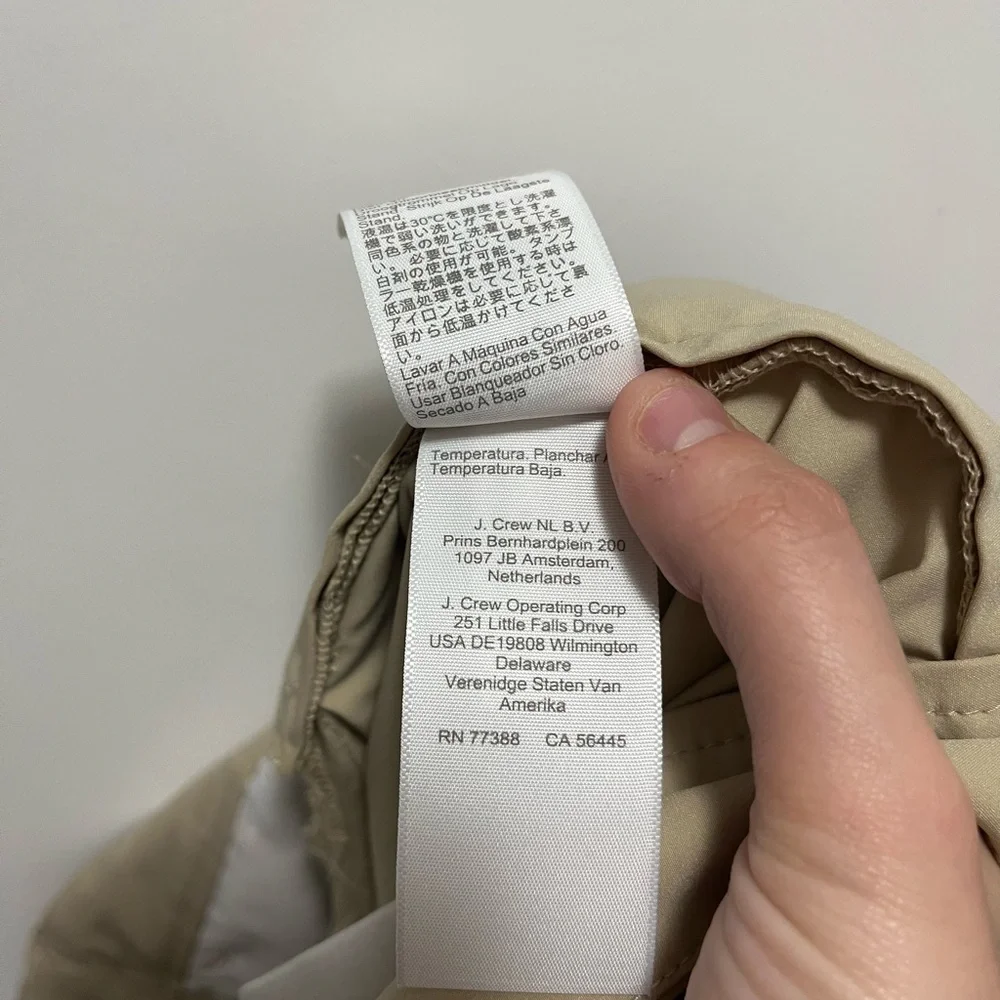 J. Crew 7” Inseam Khaki Shorts Men’s Size 34
